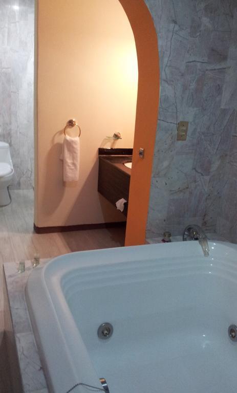 Hotel Real Del Sol Куернавака Екстериор снимка