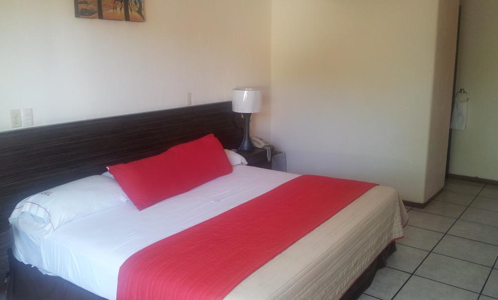 Hotel Real Del Sol Куернавака Екстериор снимка