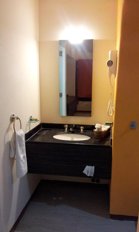 Hotel Real Del Sol Куернавака Екстериор снимка