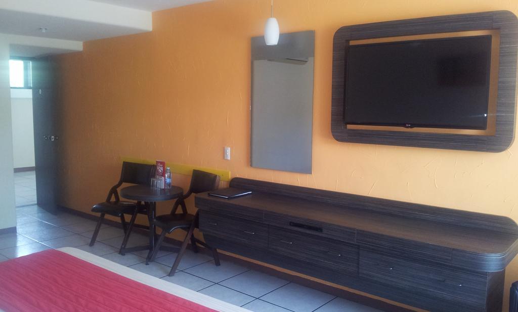 Hotel Real Del Sol Куернавака Екстериор снимка