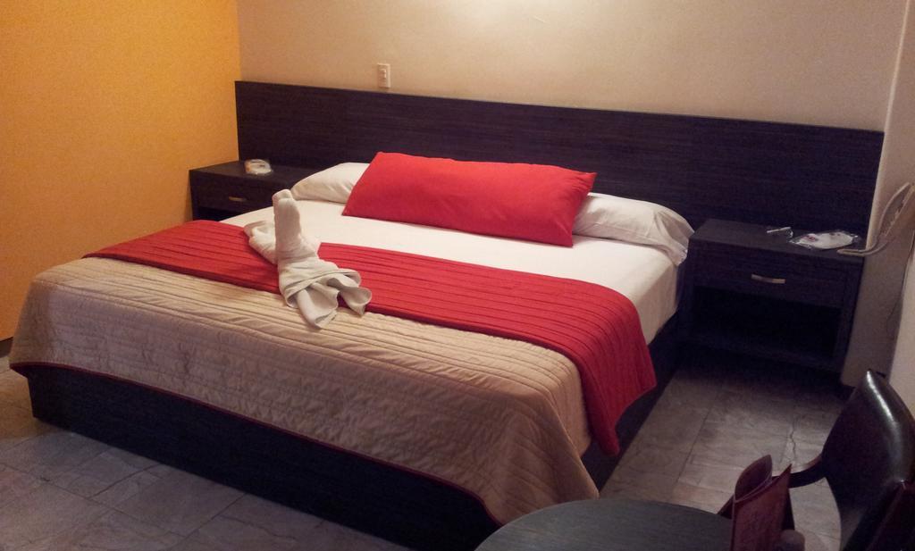 Hotel Real Del Sol Куернавака Екстериор снимка