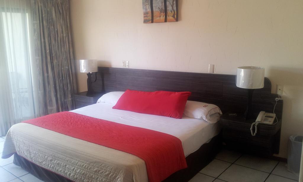 Hotel Real Del Sol Куернавака Екстериор снимка