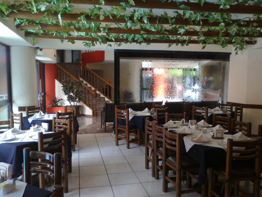 Hotel Real Del Sol Куернавака Екстериор снимка